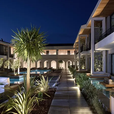 Contessina & - Adults Only Ciliví